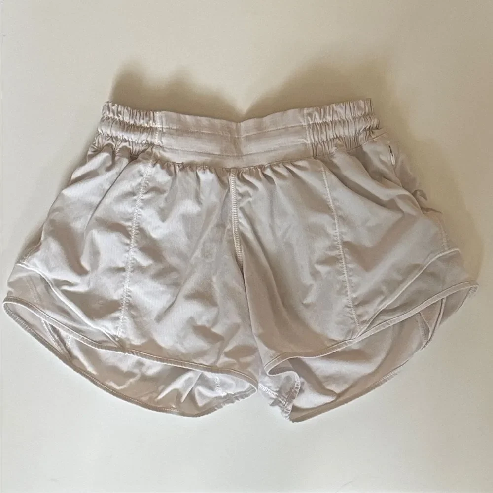 lululemon athletica Hotty Hot Gray Shorts sz 4